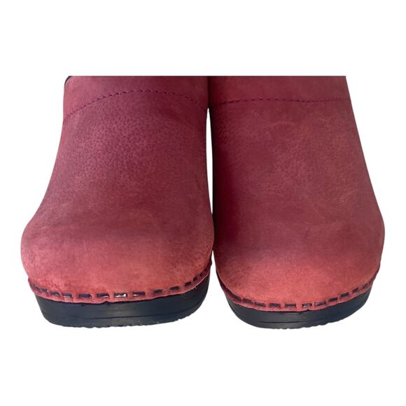 Sanita Professional Clogs EU 35 US 4 Red Suede Nurse Doctor Comfort Work Shoe - Picture 10 of 12